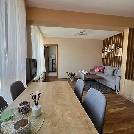 Апартаменты Cozy And Bright *